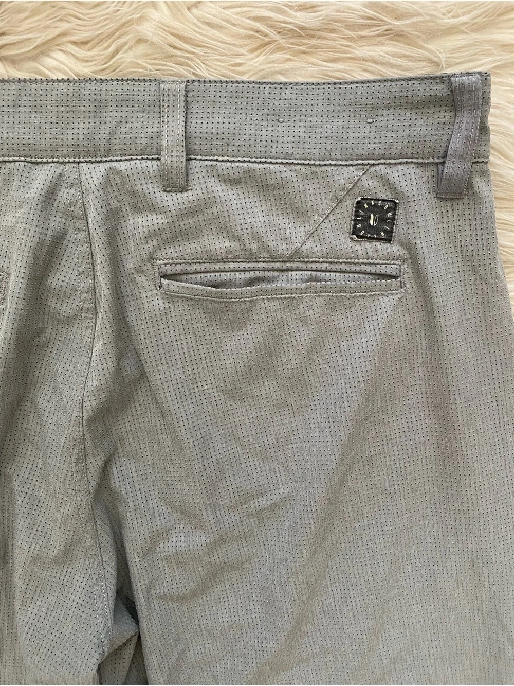 Linksoul Boardwalker AC Short Grey Perforated Fabric 9” Inseam Golf Sporty 34